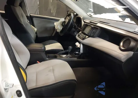 2016 Toyota Rav4 Xle z USA, uszkodzony, nr VIN JTMRFREVXGJ093855